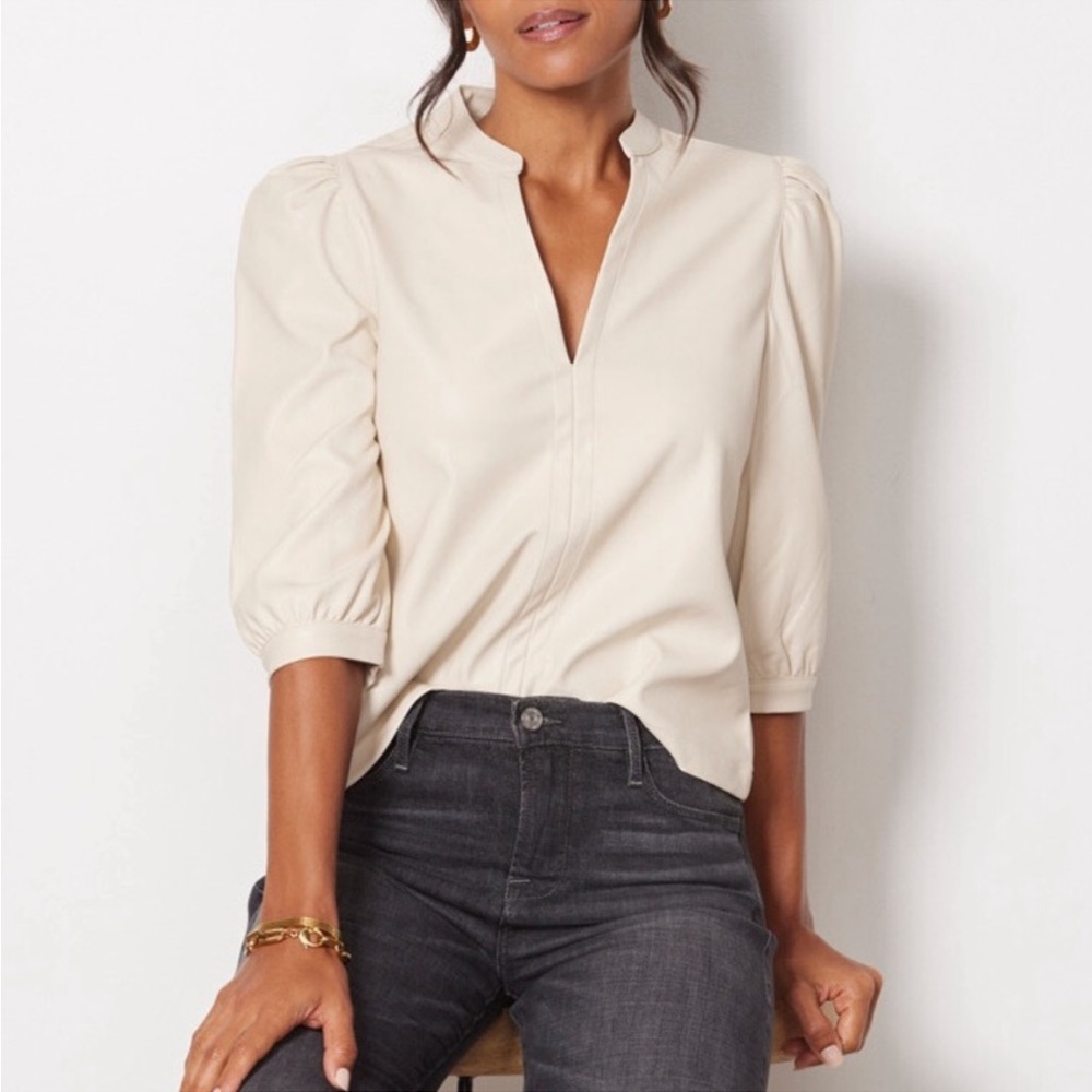 Evereve Ryann Cream Faux Leather Top Blouse Size large nwt
